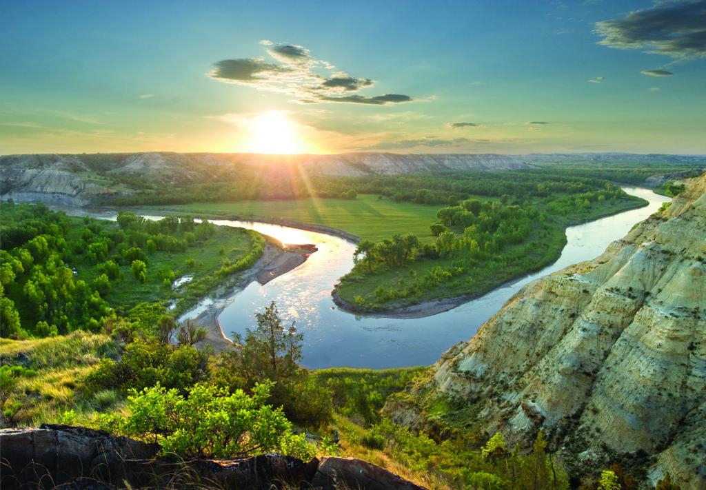 North_Dakota_TR_National_Park Scenic_GBlank.jpg